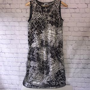 Vince Black & White Sleeveless Drawstring Dress 9